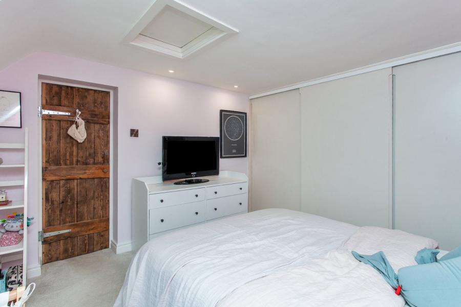 10 Purdysburn Village