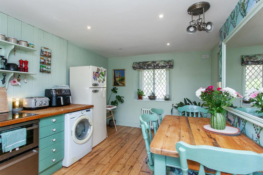 10 Purdysburn Village