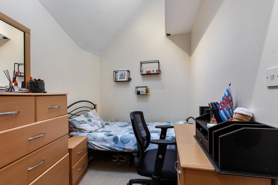 16 Hardcastle Street