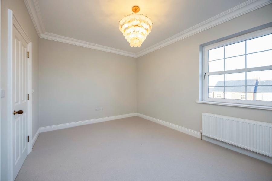 Site 28, The Huntington S, Governors Gate