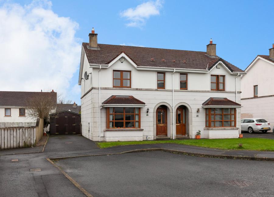 22 Bates Park, Greenisland, Carrickfergus, BT38 8LG