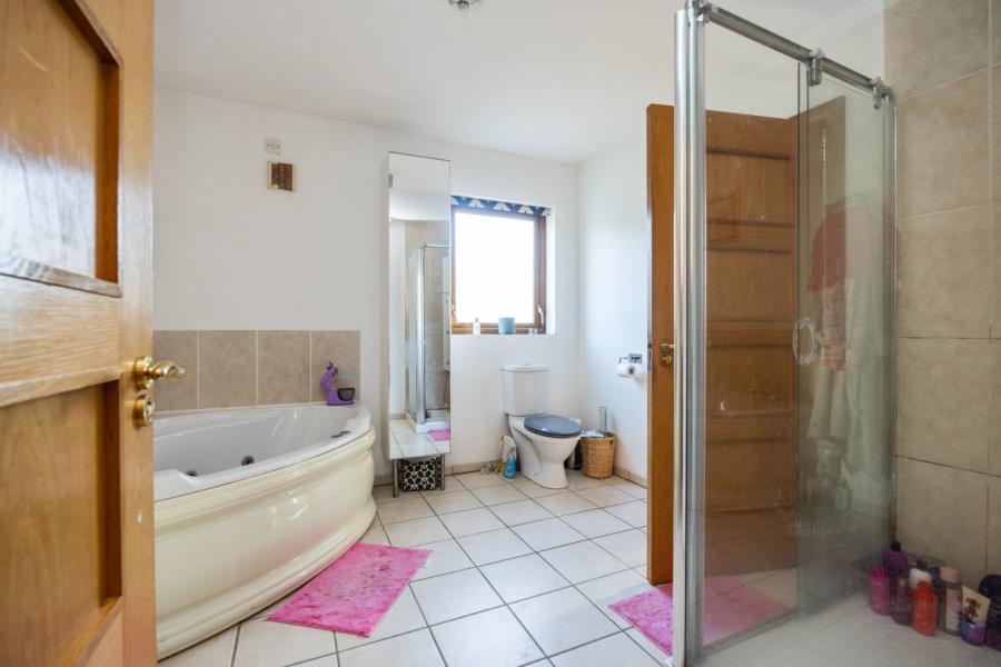 Rockfield, 69 Back Road