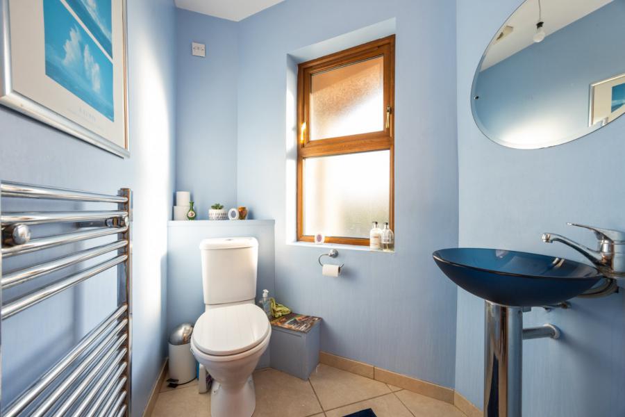 Rockfield, 69 Back Road