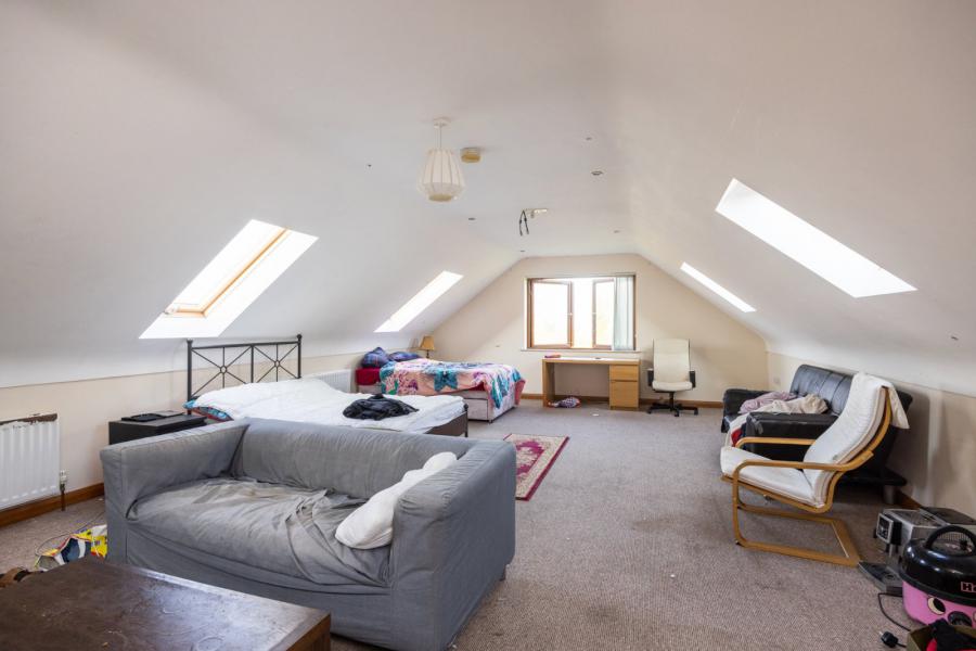 Rockfield, 69 Back Road