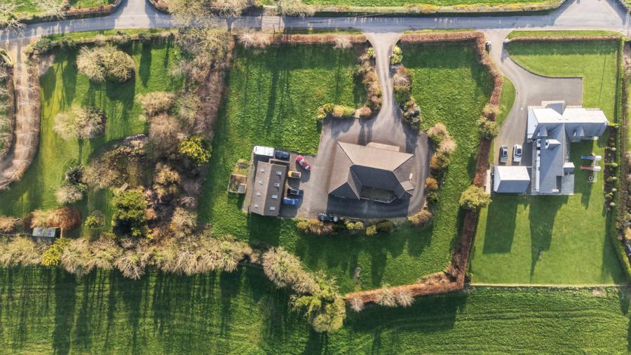 Rockfield, 69 Back Road