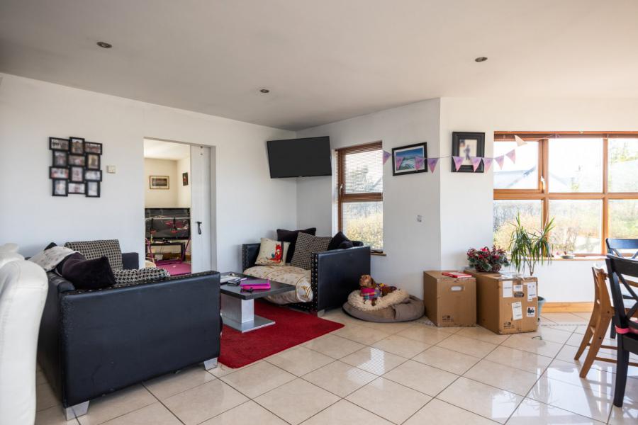 Rockfield, 69 Back Road