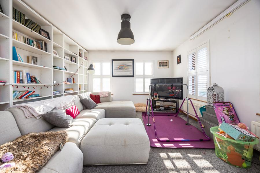 Rockfield, 69 Back Road