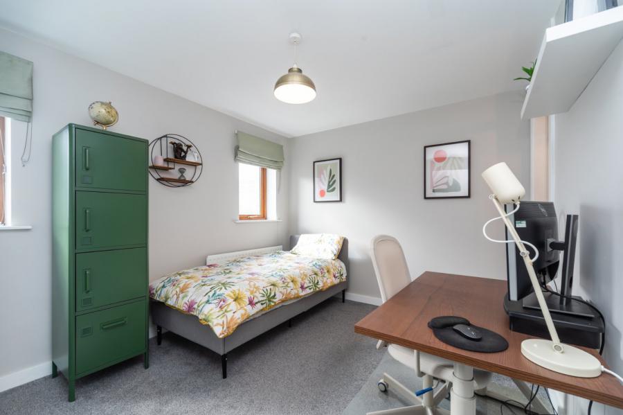 31 Park Royal, 841 Lisburn Road