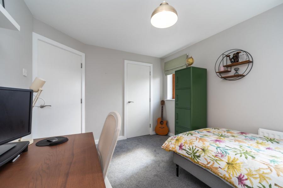 31 Park Royal, 841 Lisburn Road