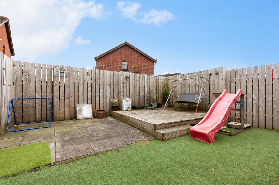 11 Grange Valley Green