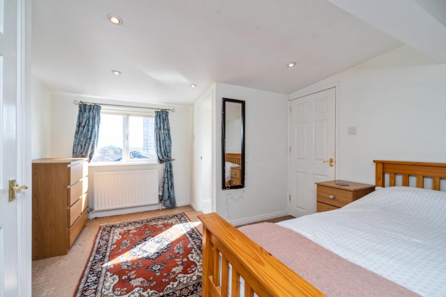 42 Finaghy Road South