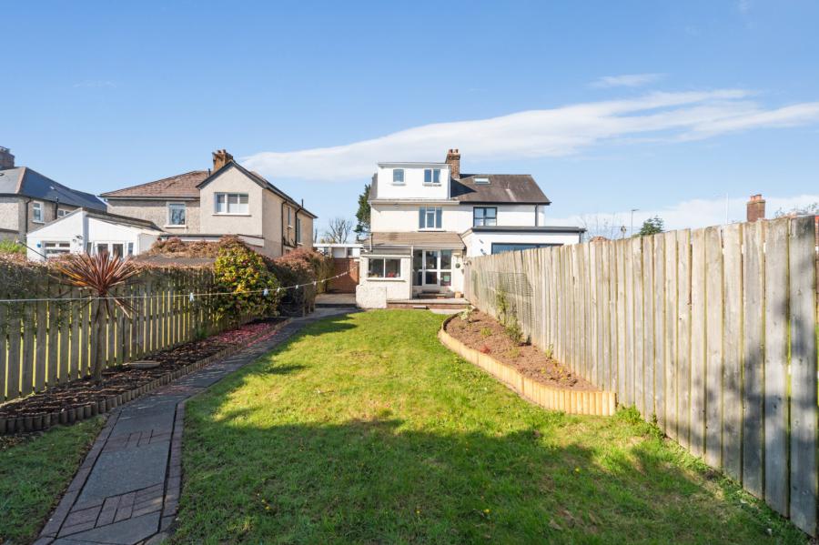 42 Finaghy Road South