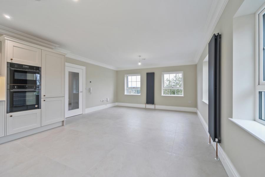 Apartment 4, 29 Cromlyn Wood