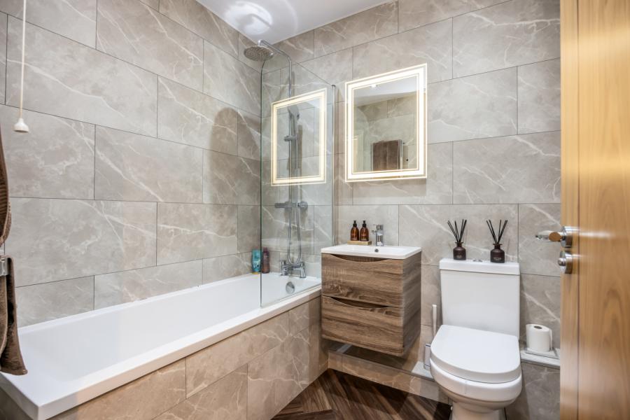 N12 Central Park, 33 Alfred Street