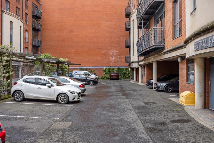 N12 Central Park, 33 Alfred Street