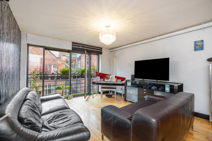 N12 Central Park, 33 Alfred Street