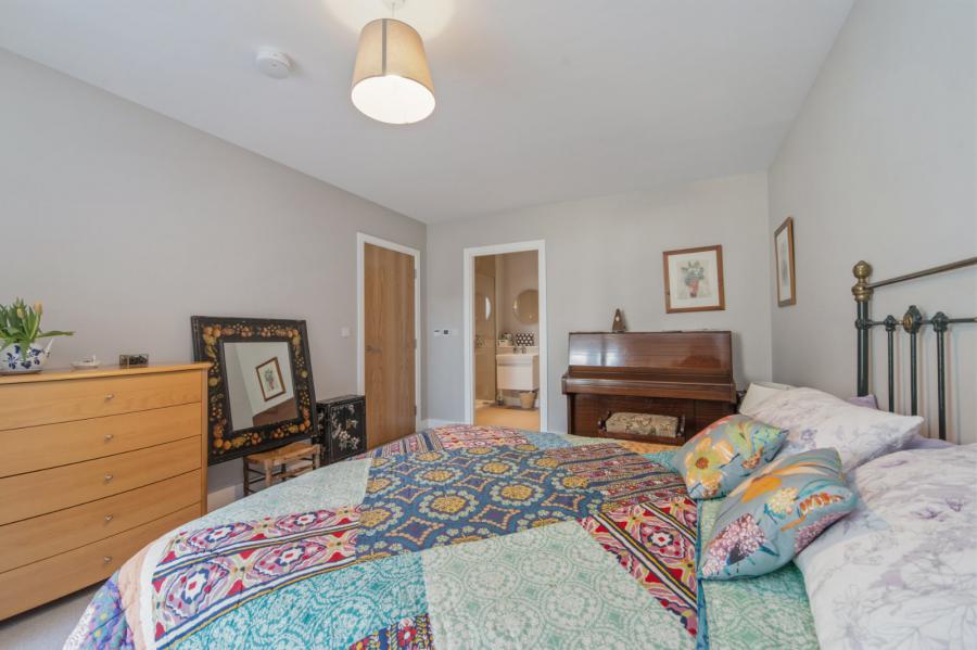 Apartment 2 The Residences, 10 Kings Hall Lane