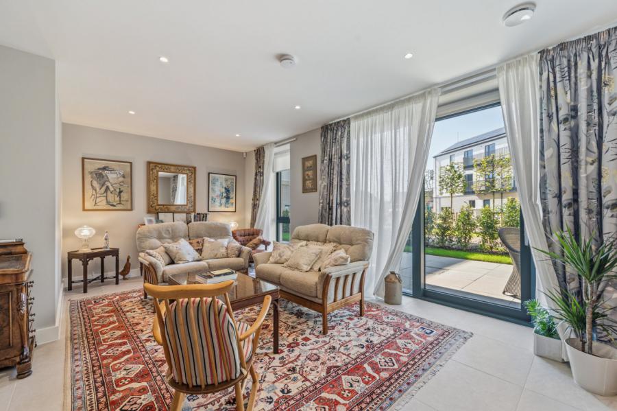 Apartment 2 The Residences, 10 Kings Hall Lane