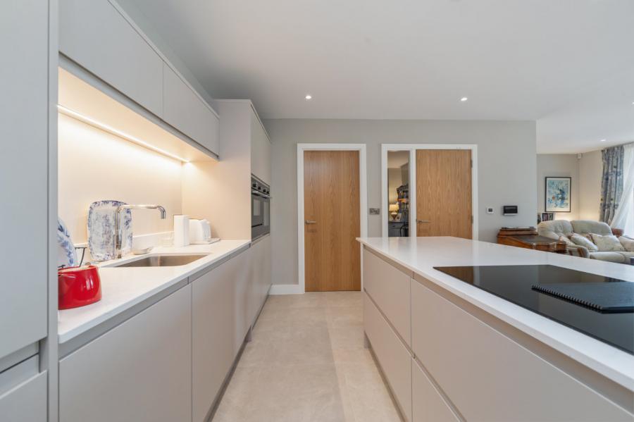 Apartment 2 The Residences, 10 Kings Hall Lane