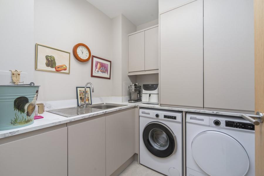 Apartment 2 The Residences, 10 Kings Hall Lane