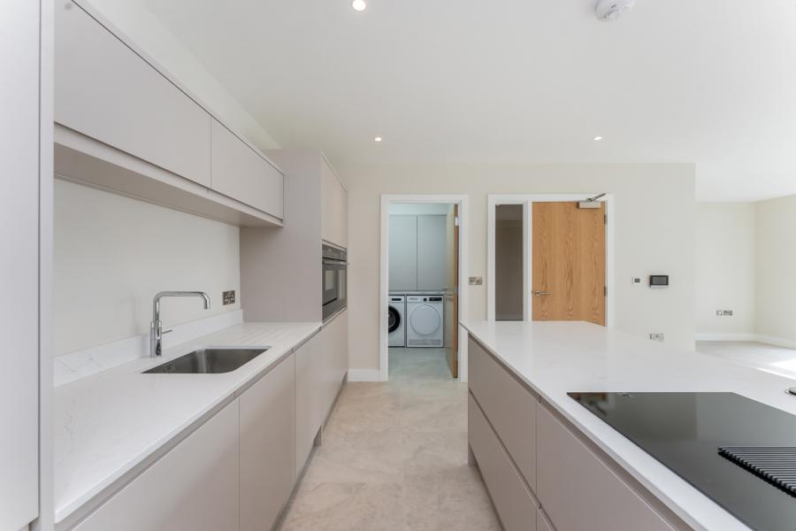 Apartment 8, 10 Kings Hall Lane