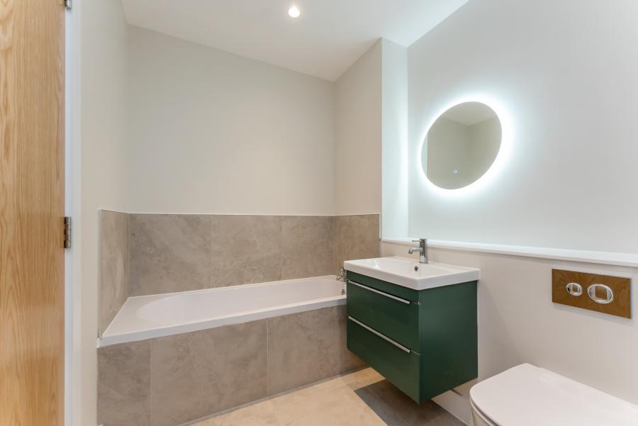 Apartment 8, 10 Kings Hall Lane