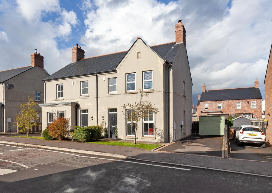 11 Hartley Hall Avenue, Greenisland, Carrickfergus, BT38 8BA