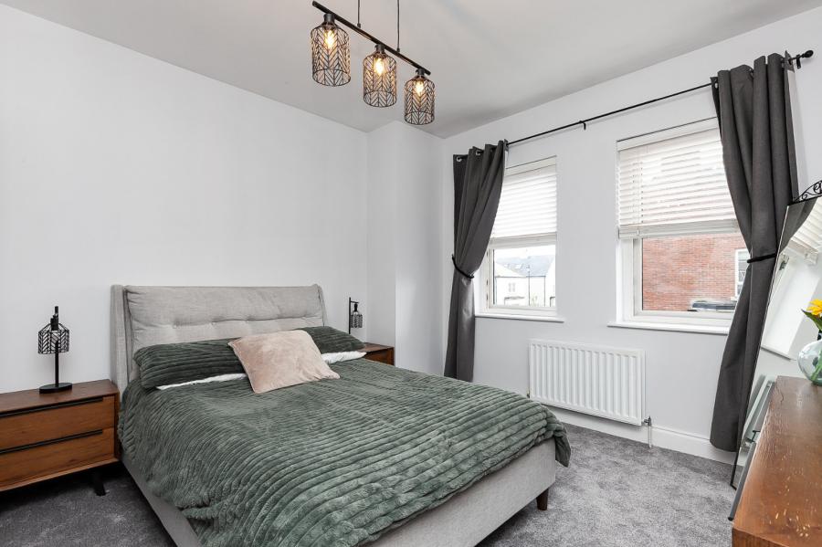 11 Hartley Hall Avenue