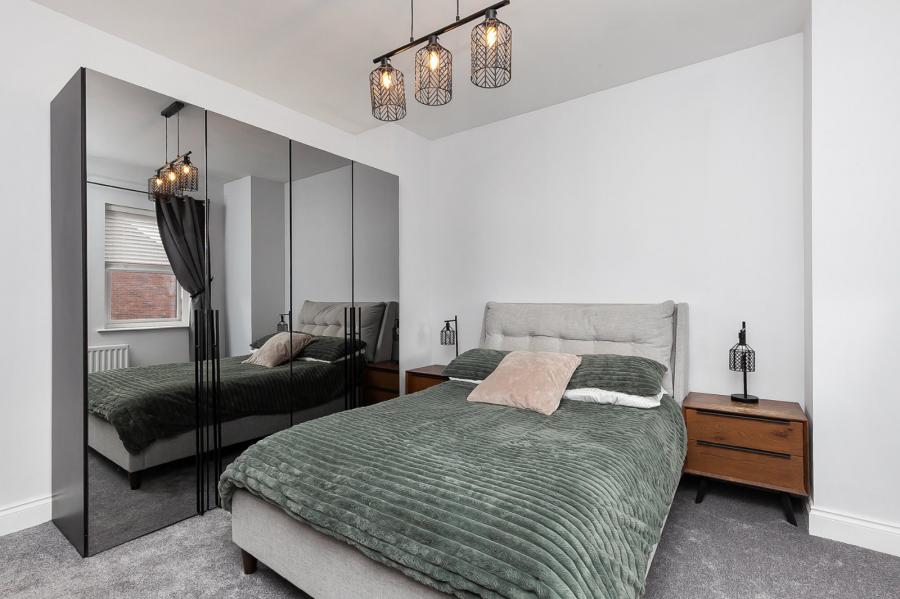 11 Hartley Hall Avenue