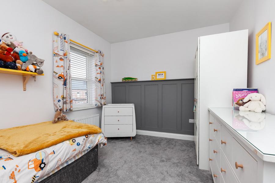 11 Hartley Hall Avenue