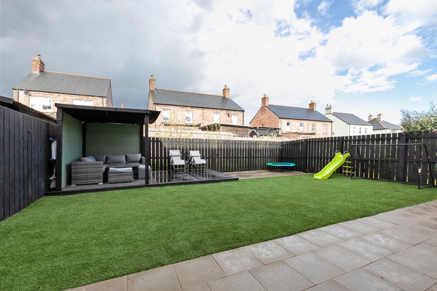 11 Hartley Hall Avenue