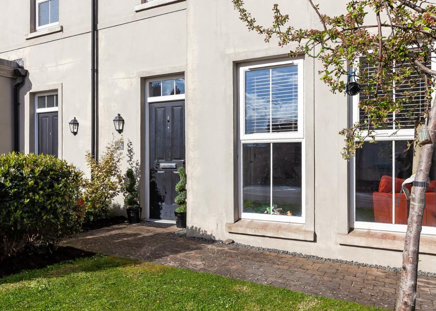 11 Hartley Hall Avenue