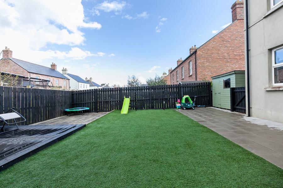 11 Hartley Hall Avenue