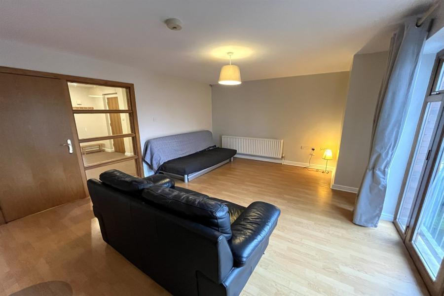 Apartment 11, 2 Greenwich Mews