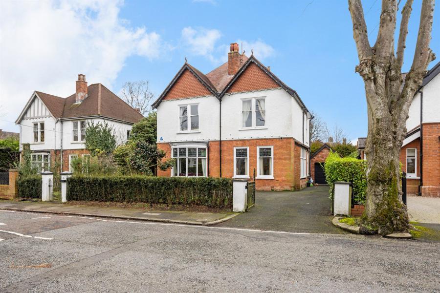 66 Myrtlefield Park, Belfast, County Antrim, BT9 6NG