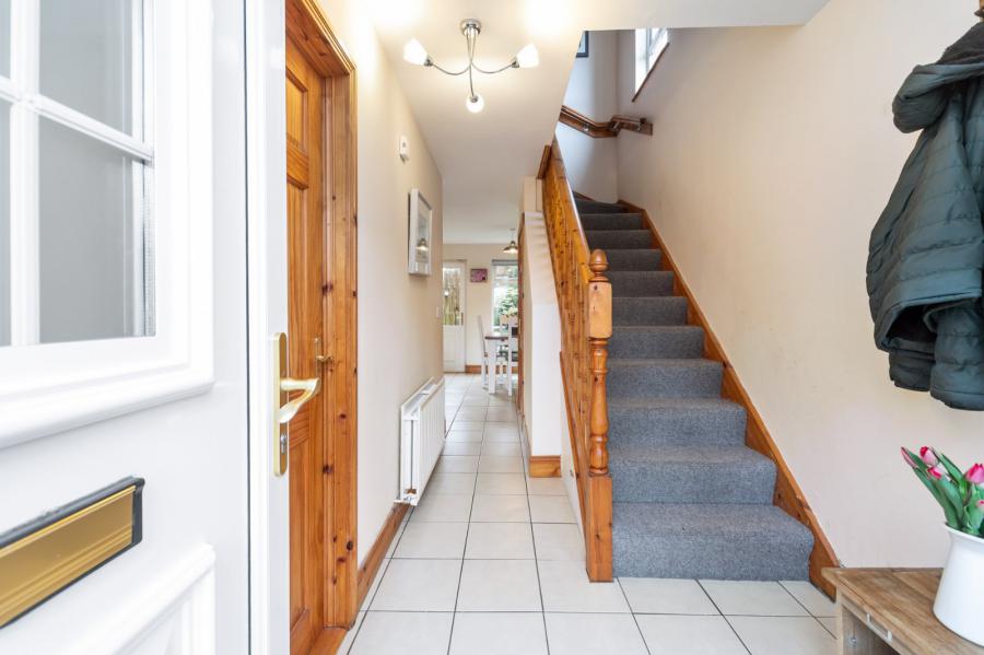 25B Knockbreda Park