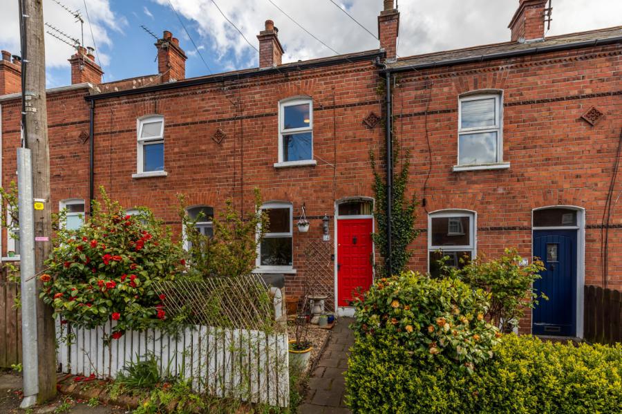 84 Edenderry Village