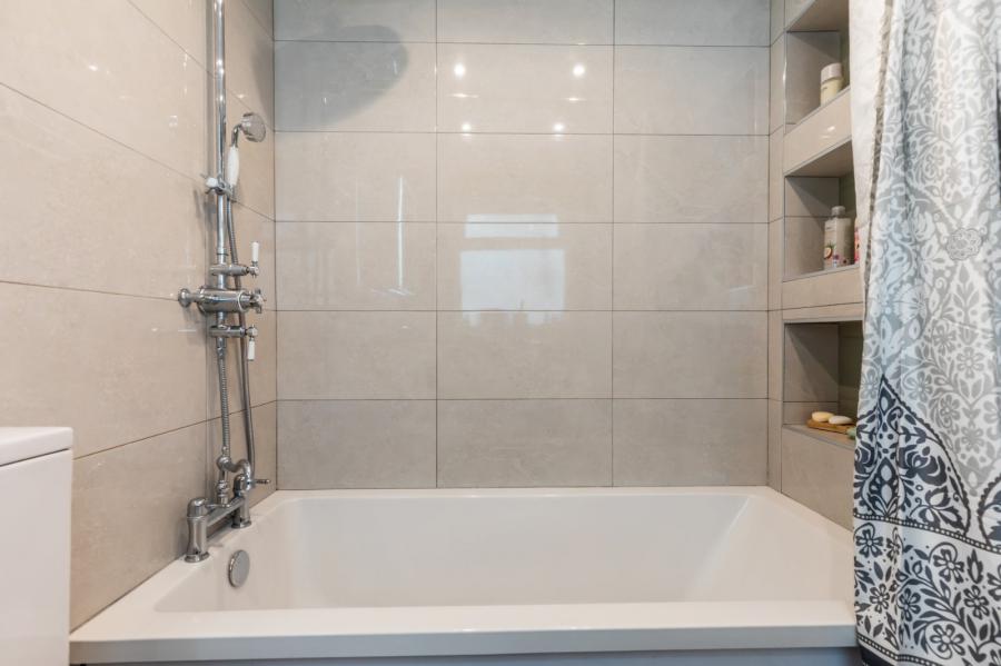 84 Edenderry Village