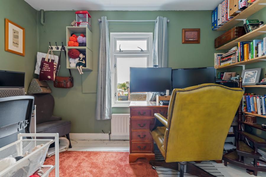 84 Edenderry Village