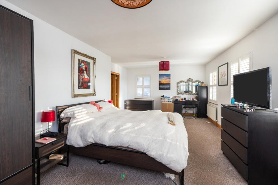 Rockfield, 69 Back Road