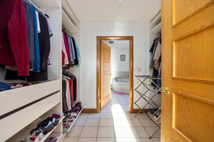 Rockfield, 69 Back Road