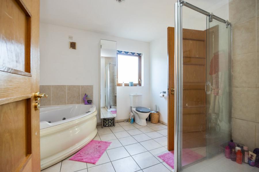 Rockfield, 69 Back Road