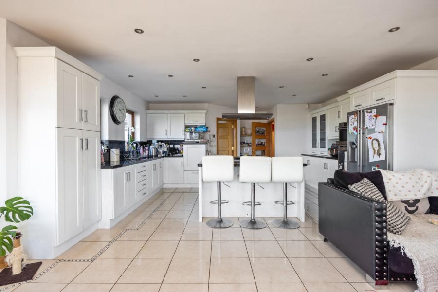 Rockfield, 69 Back Road