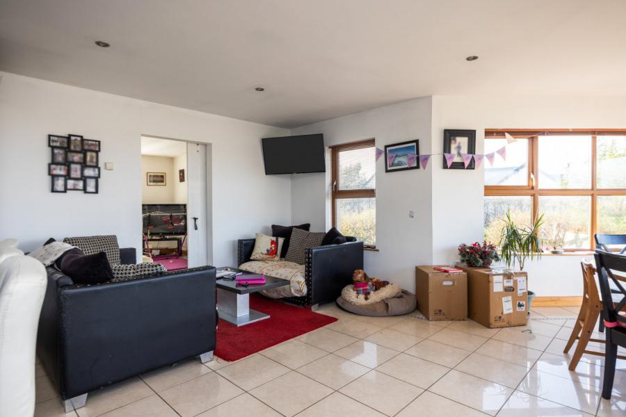 Rockfield, 69 Back Road