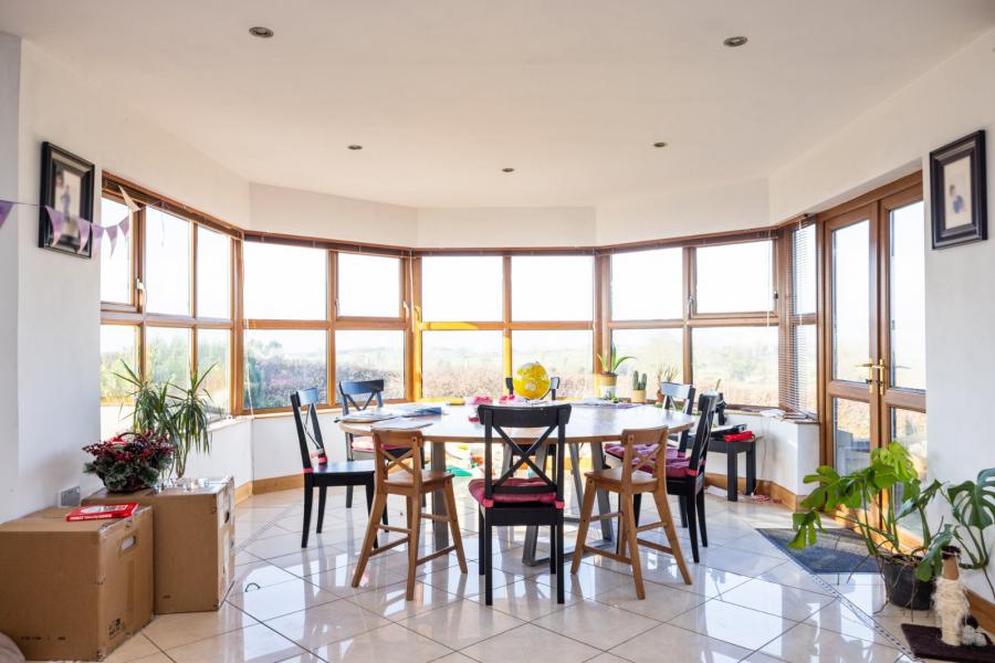 Rockfield, 69 Back Road