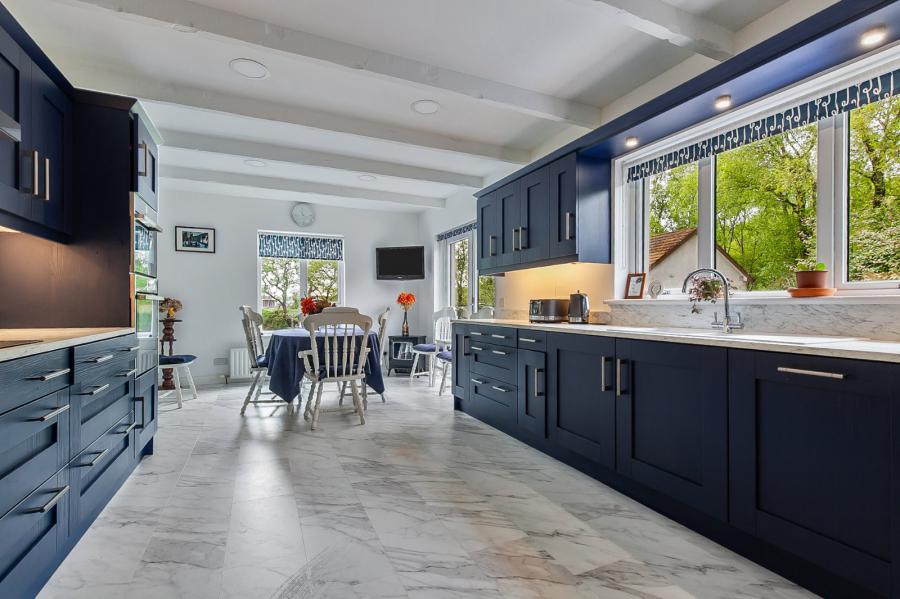 Glen Lodge, 93A Frosses Road