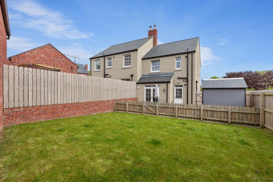 5 Charlestown Hall Lane