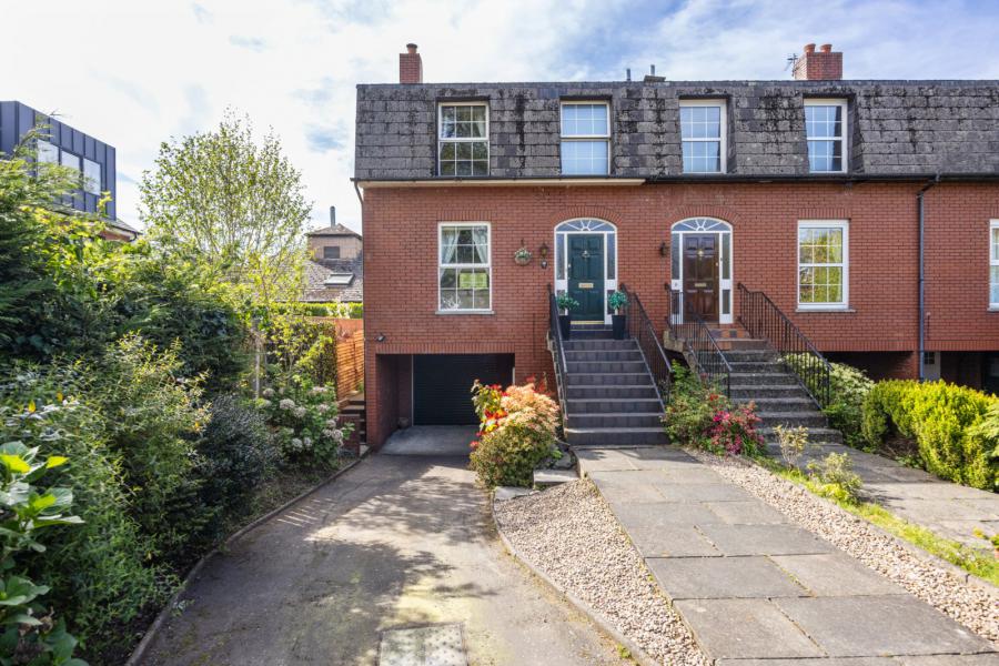 7 Windsor Court