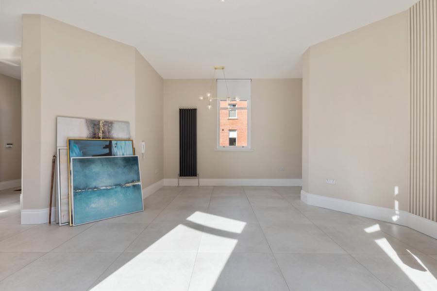 Apartment 3 The West House, 24 Ishbel Mews