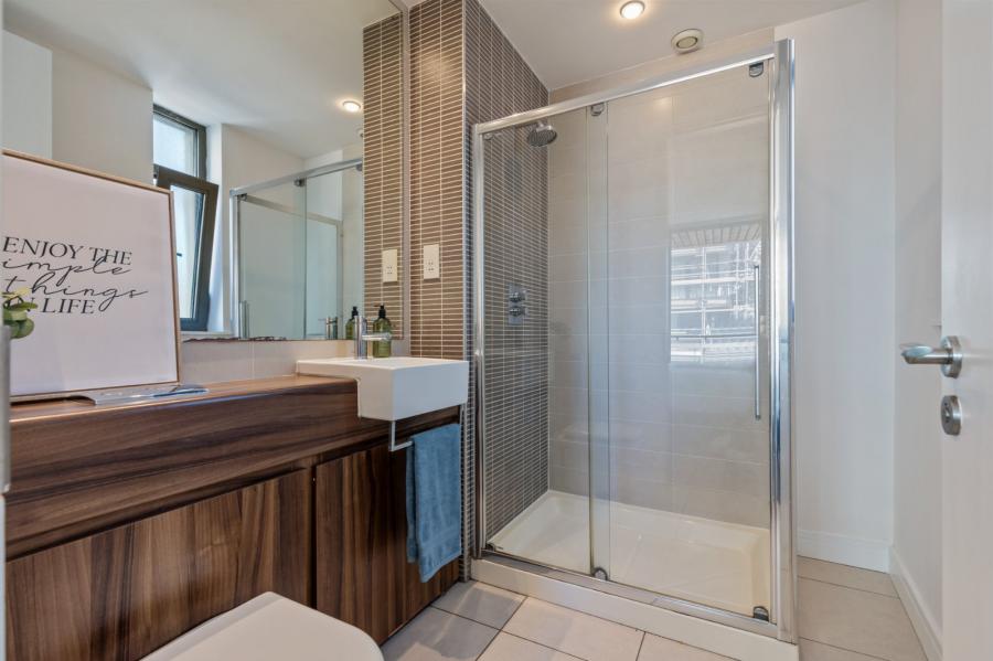 Apartment 5.16 The Arc, 2E Queens Road